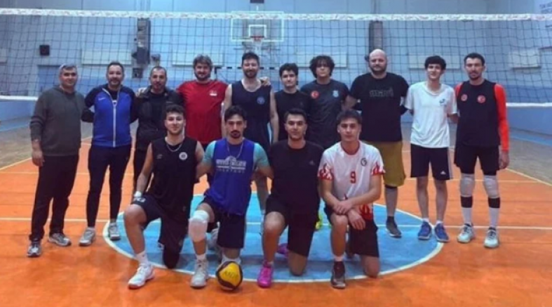 1854 AKŞEHİR BELEDİYE SPOR’DAN ERKEK VOLEYBOLDA BİR İLK 
