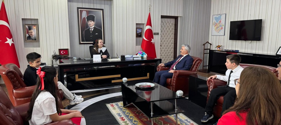 23 NİSAN’DA KAYMAKAMLIK MAKAMI ÇOCUKLARA EMANET EDİLDİ