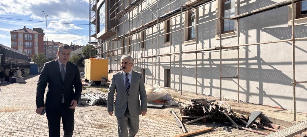 AKŞEHİR HÜKÜMET KONAĞI’NDA YENİLEME ÇALIŞMALARI DEVAM EDİYOR