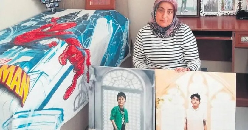 AYNI AİLE BİR YIL ARAYLA İKİ EVLADINI AKRAN ZORBALIĞINA KURBAN VERDİ ONLARDAN GERİYE ANILARI KALDI