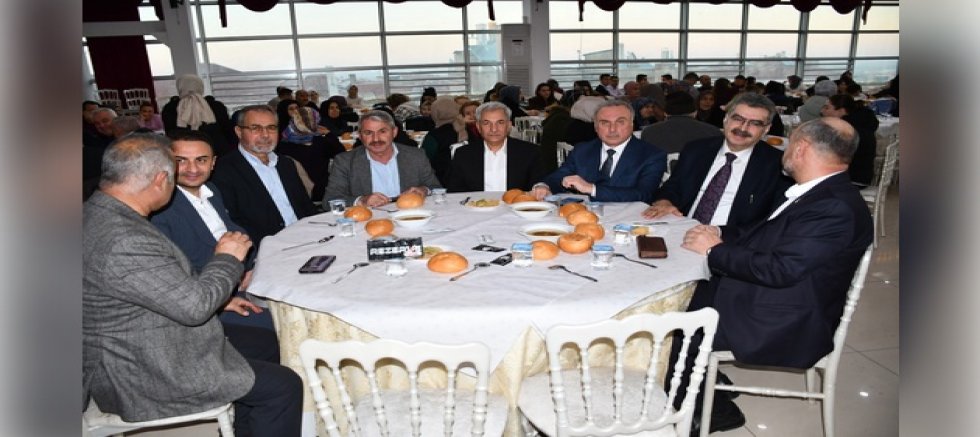 AK PARTİ AKŞEHİR TEŞKİLATI İFTAR PROGRAMINDA BULUŞTU