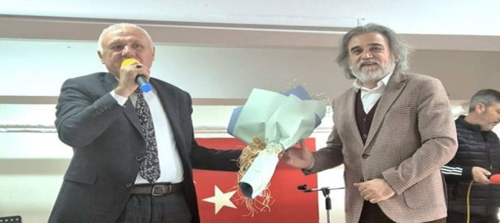 AKŞEHİR ANADOLU LİSESİNDE YAZAR SÖYLEŞİSİ