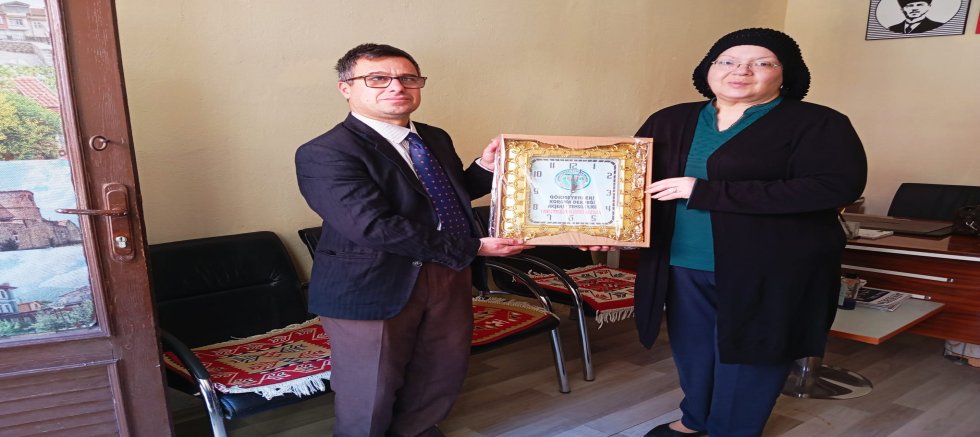 AKŞEHİR’DE 8 MART ZİYARETİ: KADIN SORUNLARI VE DAYANIŞMA MESAJI VERİLDİ 