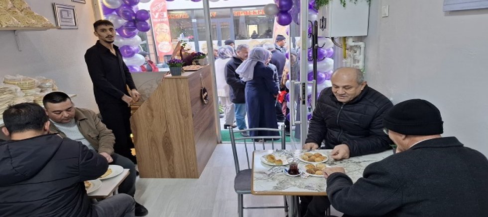 AKŞEHİR’DE GELENEKSEL LEZZETLERİN YENİ ADRESİ: ANNE ELİ BAZLAMA  AÇILDI