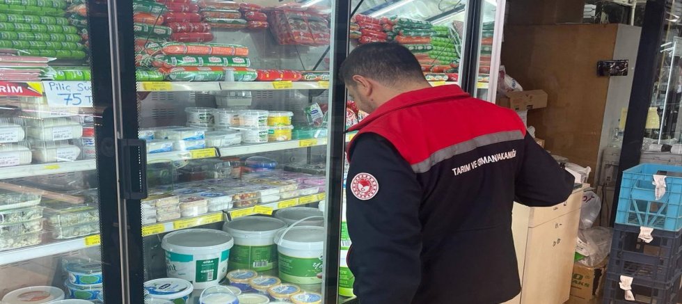 AKŞEHİR’DE GIDA DENETİMLERİ ARALIKSIZ SÜRÜYOR: HALK SAĞLIĞI İÇİN YOĞUN MESAİ