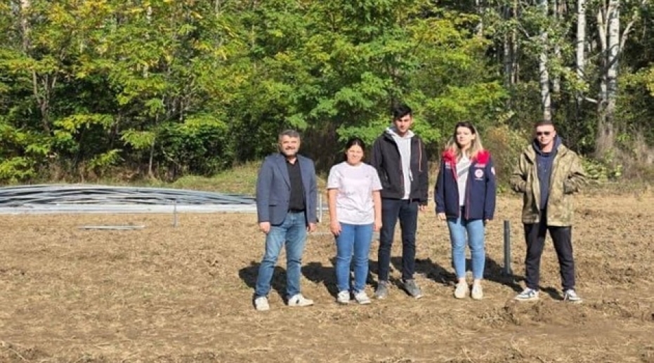 AKŞEHİR’DE “KOP SERANIN MERKEZİ PROJESİ” KAPSAMINDA SERA KURULUMLARI BAŞLADI 