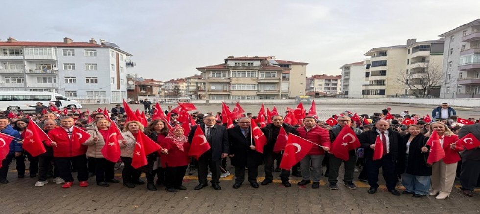 AKŞEHİR’DE OKULLAR İKİNCİ DÖNEME “BAYRAK SEVGİSİ” VE BİRLİK RUHUYLA BAŞLADI