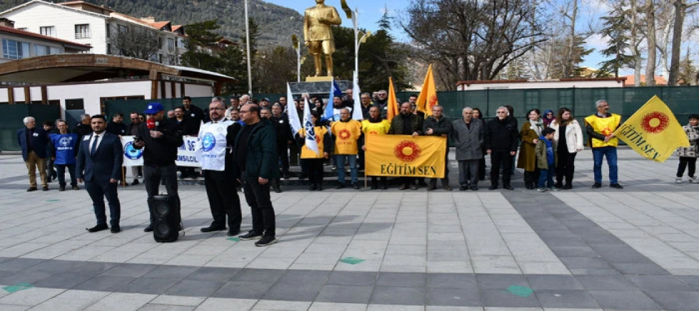 AKŞEHİR’DEKİ SENDİKALARDAN ORTAK BASIN AÇIKLAMASI: EĞİTİMDE ŞİDDET CAN ALIYOR, ARTIK YETER!