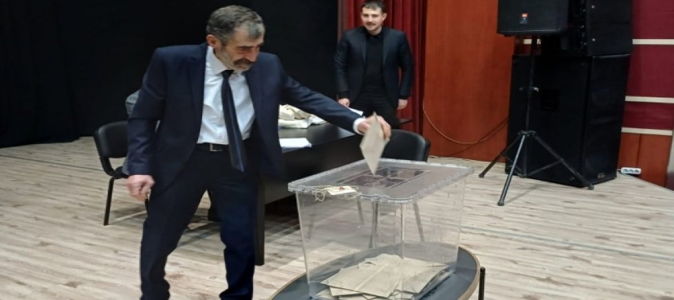 AKŞEHİR SARAÇLAR ODASI’NDA ADNAN ÇAYLI YENİDEN BAŞKAN