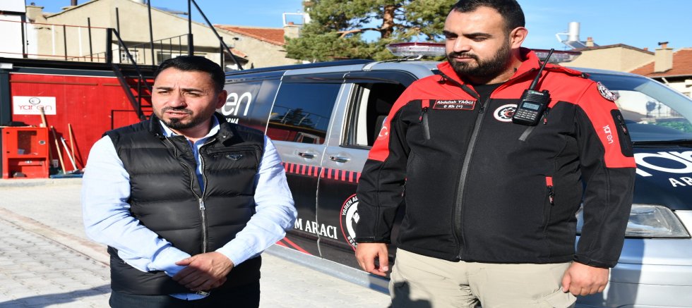 AKŞEHİRLİ İŞ İNSANI ALİ KAYA’DAN YAREN ARAMA KURTARMA’YA TAM DONANIMLI ARAÇ BAĞIŞI