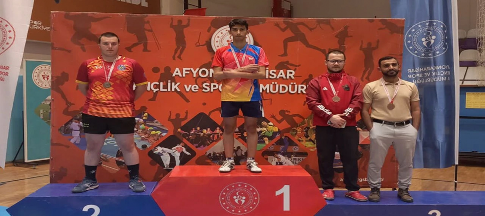 AKŞEHİRLİ SPORCU ASIM EMİR ŞAHİN BAŞARIYA DOYMUYOR