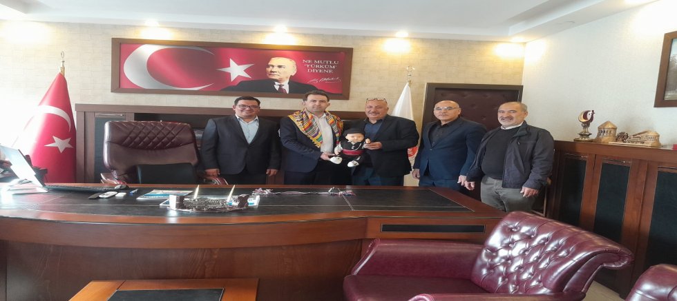 AKYÖRDER YÖNETİMİNDEN KAYMAKAM DR. MUSTAFA YİĞİT VE BAŞSAVCI MUSTAFA ABUR’A NEZAKET ZİYARETİ