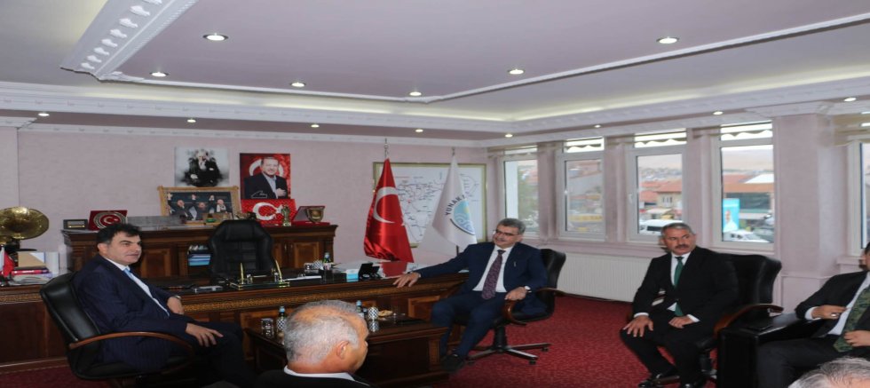 BAKAN YARDIMCISI HEYBET’TEN YUNAK BELEDİYE BAŞKANI GÜNALTAY’A ZİYARET