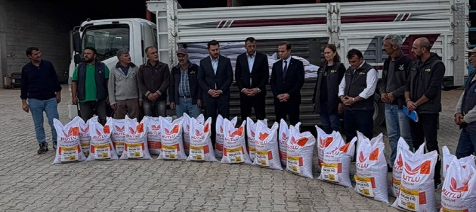 DOĞANHİSAR’DA ÇİFTÇİLERE MACAR FİĞİ TOHUMU DESTEĞİ