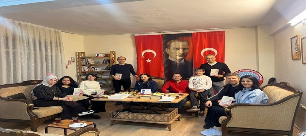 EĞİTİM-İŞ AKŞEHİR OKUMA GRUBU: “ERGUVAN KAPISI” ÜZERİNE BİR HAKİKAT YOLCULUĞU