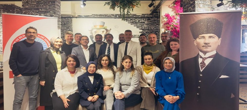 EĞİTİM-İŞ’TEN AKŞEHİR’DE GÜÇ BİRLİĞİ: 