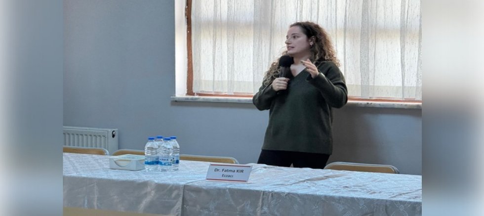 FARMAKOMETRİST DR. KIR HACI SIDDIKA BAYSAL FEN LİSESİ’NDE ÖĞRENCİLERLE BULUŞTU 