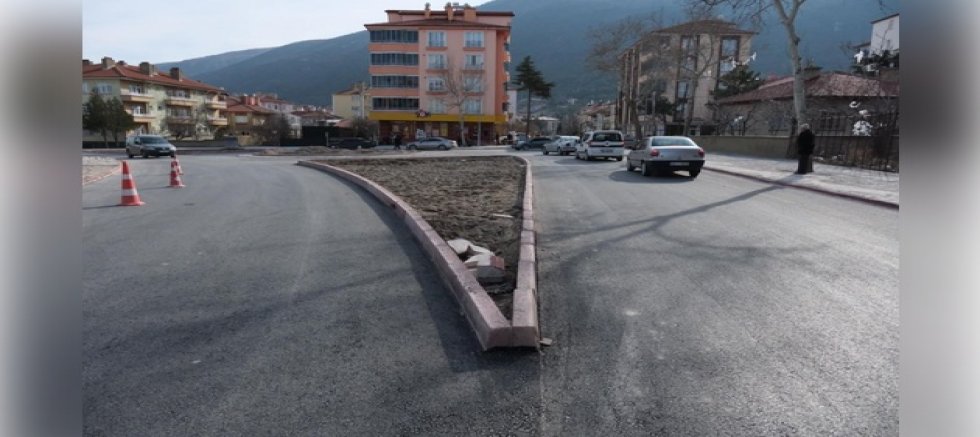 GAZİ BULVARI’NDA 350 METRELİK HAT YENİLENDİ