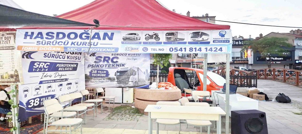 HASDOĞAN SÜRÜCÜ KURSU, NASREDDİN HOCA ŞENLİKLERİ'NDE AÇTIĞI STANTLA BÜYÜK İLGİ GÖRDÜ