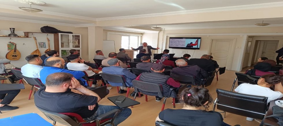 KADINA YÖNELİK ŞİDDETLE MÜCADELEDE FARKINDALIK EĞİTİMİ GERÇEKLEŞTİRİLDİ