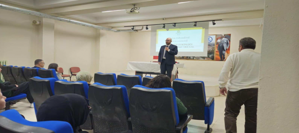 KARİYER GÜNLERİ’NDE HUKUK SÖYLEŞİSİ