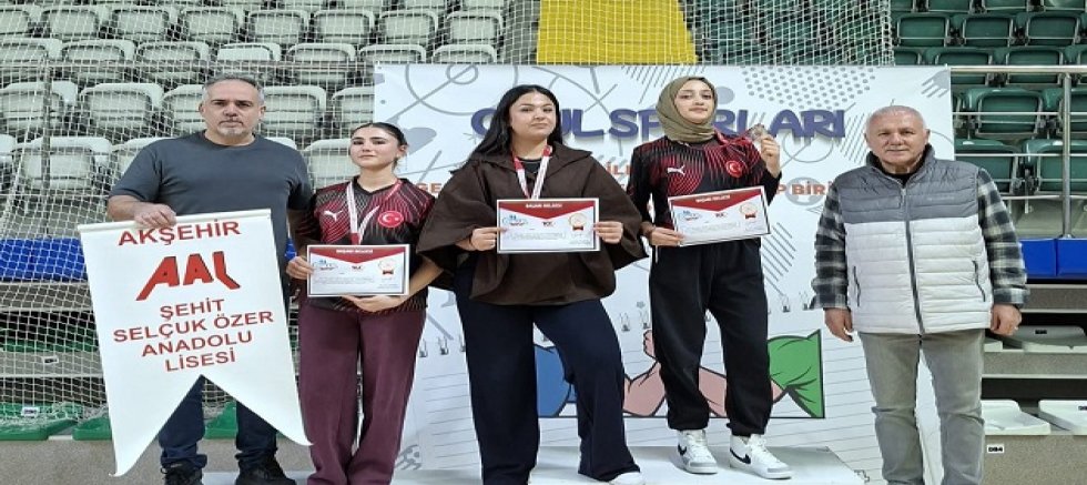 KULÜP SPORCUSU OLMADAN TÜRKİYE FİNALİ