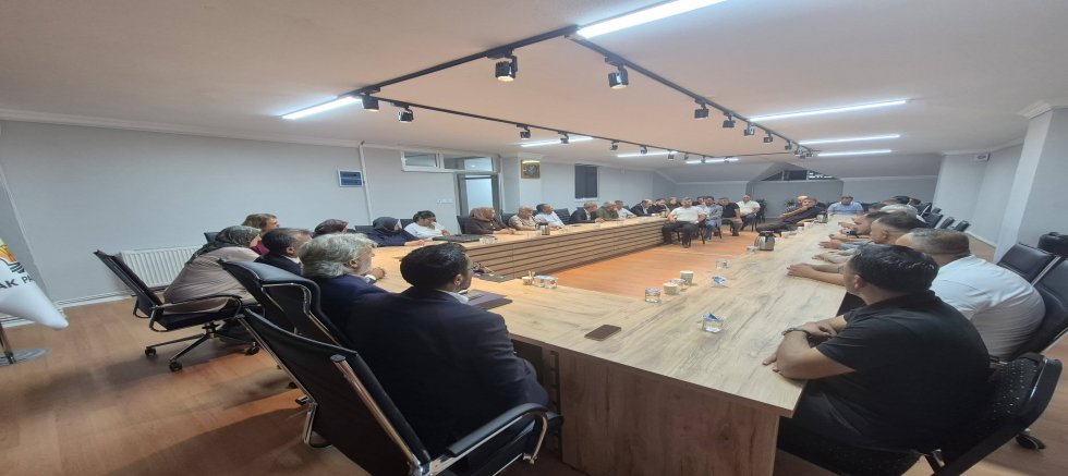 MHP AKŞEHİR’DEN AK PARTİ’YE HAYIRLI OLSUN ZİYARETİ