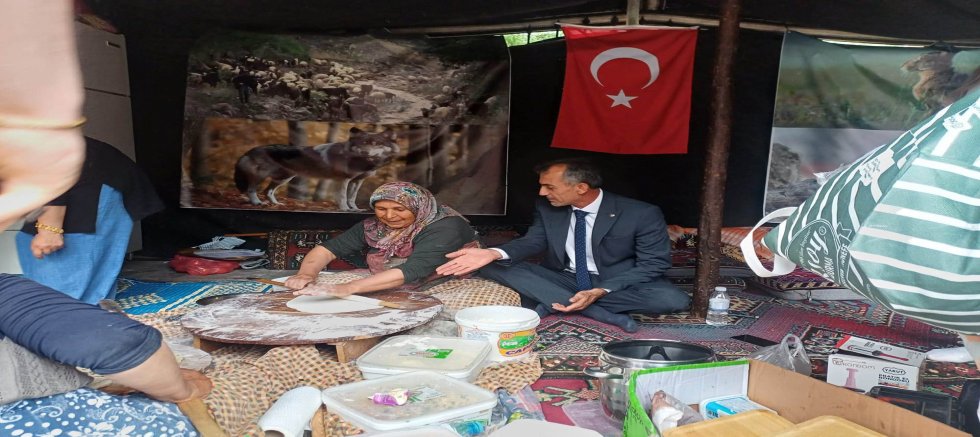 MHP AKŞEHİR STANDINA YOĞUN İLGİ