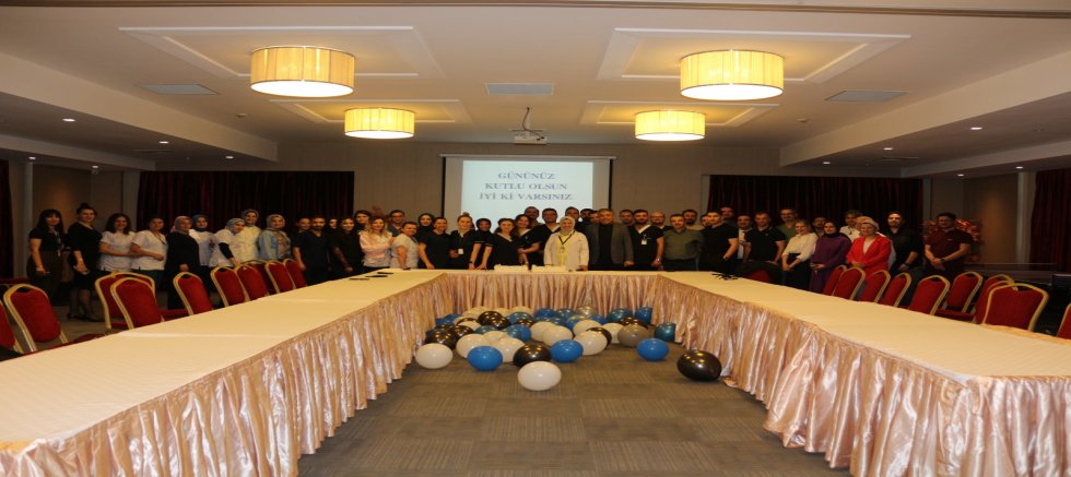 PARK HAYAT HASTANESİNDE HEMŞİRELER GÜNÜ KUTLANDI 