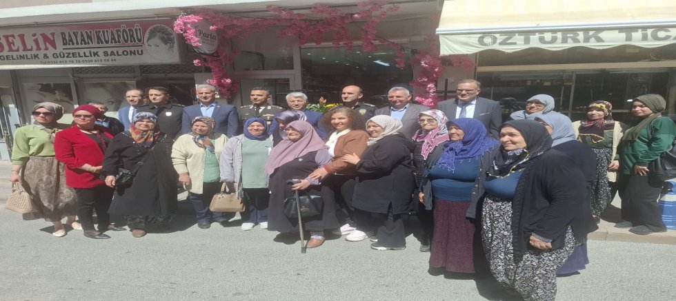 ŞEHİT ANNELERİ İÇİN DUYGU DOLU ANNELER GÜNÜ PROGRAMI