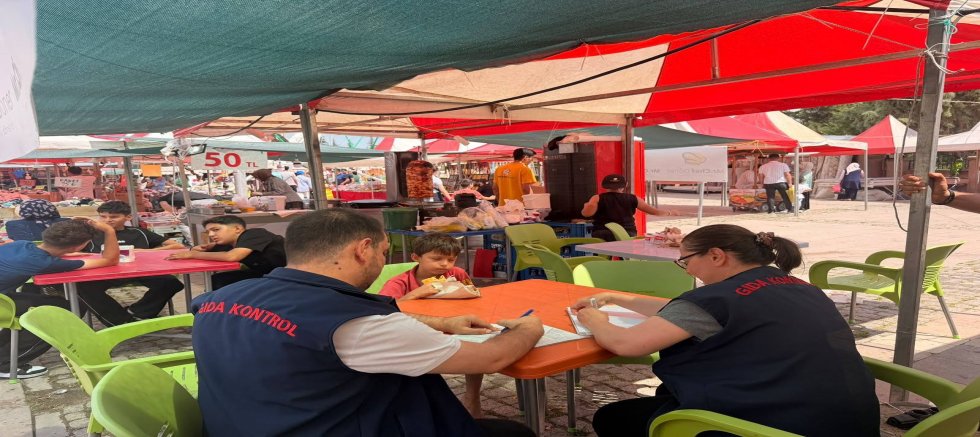 ŞENLİK ALANINDA GIDA DENETİMLERİ ARALIKSIZ SÜRÜYOR
