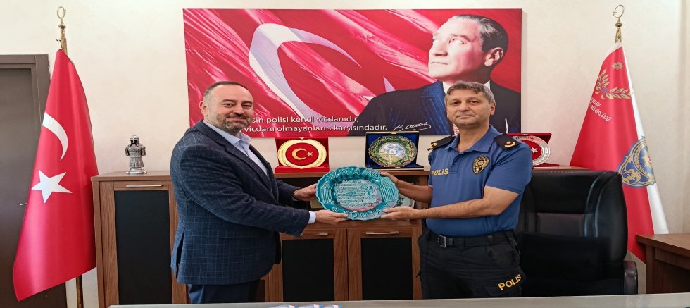 BAŞKAN SERDAR AYTAÇ’TAN EMNİYET MÜDÜRÜ TALET AFŞAR’A HAYIRLI OLSUN ZİYARETİ