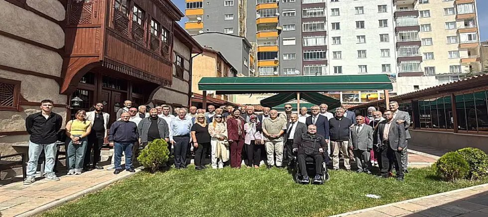 SEYDİŞEHİR'İN KÜLTÜR ÇINARI 23 YAŞINDA: KÜPE'NİN İNCİSİ DERGİSİ GALASI YAPILDI