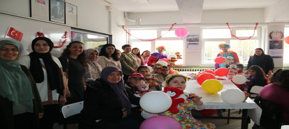 SULTANDAĞI’NDA ÖZEL ÖĞRENCİLERE UNUTULMAZ EĞLENCE PROGRAMI