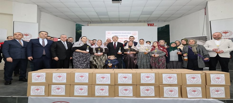 “SULTANDAĞI’NIN ORGANİK KİRAZI SİRKE İLE KORUNUYOR”