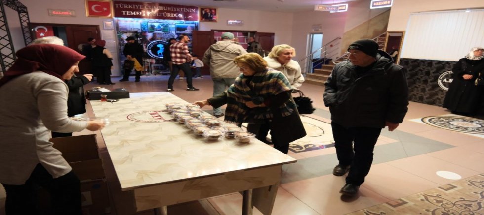 TARIK BUĞRA ANMA GECESİ SEMA GÖSTERİSİYLE TAÇLANDI