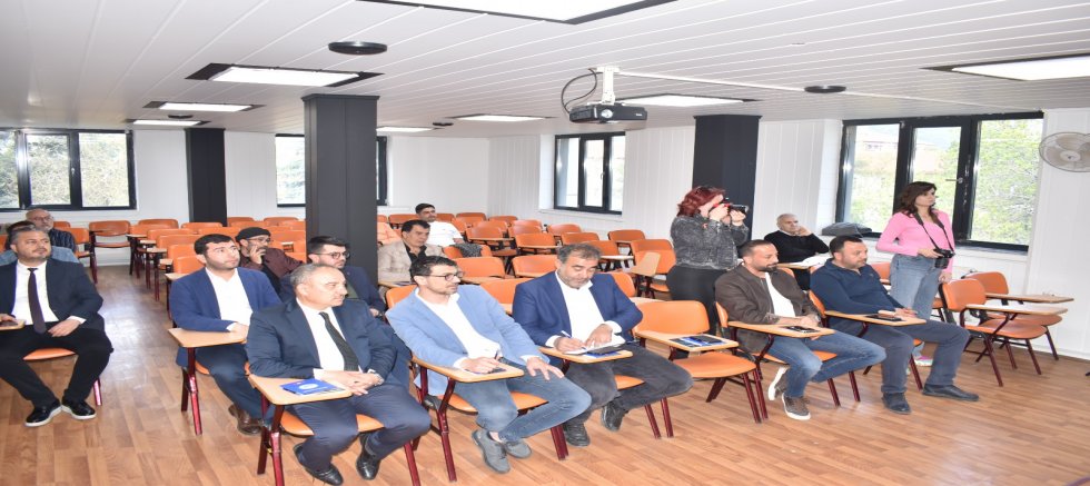 TEŞVİK VE FİNANSMAN DESTEKLERİ AKŞEHİR İŞ DÜNYASIYLA BULUŞTU 
