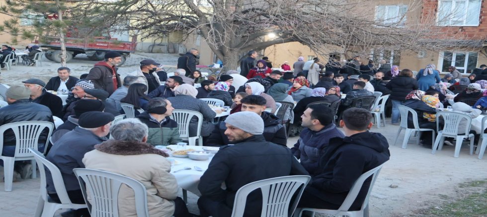 YEŞİLKÖY MAHALLESİNDE ŞEHİTLERİMİZİ ANMA VE İFTAR PROGRAMI