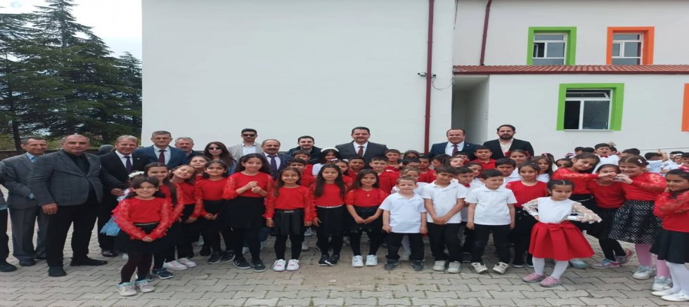 YUNAK HACI TEKİN İLKOKULUNDAN YIL SONU GÖSTERİSİ