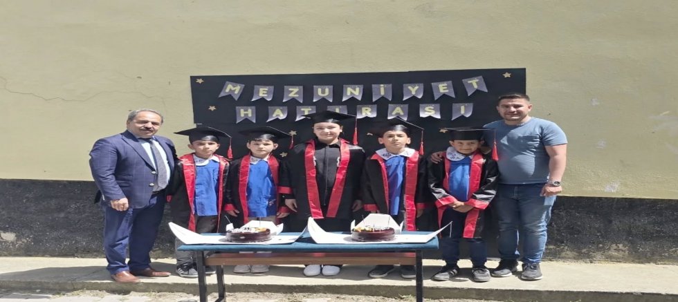 YUNAK'TA BİRLEŞTİRİLMİŞ SINIF ÖĞRENCİLERİ ADINA FESTİVAL