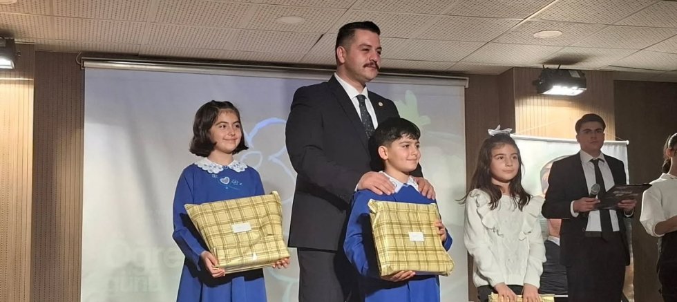 YUNAK'TA ÖĞRETMENLER GÜNÜ YARIŞMA SONUÇLARI BELLİ OLDU