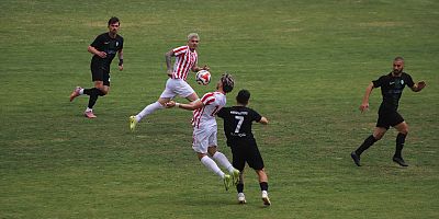 1922 AKŞEHİRSPOR FİNALE YÜKSELDİ: MANAVGAT ENGELİNİ 2 GOLLE AŞTI