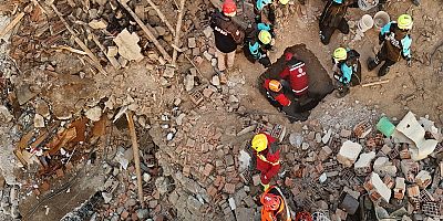 ‘2000 ÖNCESİ YAPILAR ÜLKENİN BEKA SORUNU’