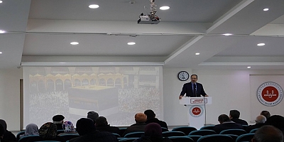 90 HACI ADAYINA BİLGİLENDİRME TOPLANTISI DÜZENLENDİ