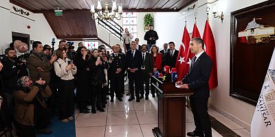 AFYONKARAHİSAR VALİSİ NACİ AKTAŞ GÖREVE BAŞLADI 