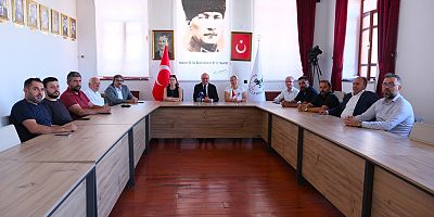 AKŞEHİR BELEDİYESİ’NDE SİYASİ DENGELERİ DEĞİŞTİRECEK GELİŞME: BAŞKAN KÖKSAL VE 14 MECLİS ÜYESİ CHP’DEN İSTİFA ETTİ