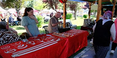 AKŞEHİR BELEDİYESİ’NDEN HER YAŞA HİTAP EDEN SANAT ATÖLYELERİ