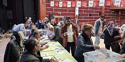 AKŞEHİR  CHP'NİN CUMHURBAŞKANINI BELİRLEMEK İÇİN OY KULLANDI 