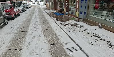 AKŞEHİR’DE 10 SANTİMLİK KAR SINAVI: BELEDİYE SINIFTA KALDI