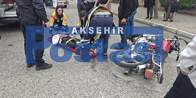AKŞEHİR’DE MOTOSİKLET İLE MİNİBÜS ÇARPIŞTI: 1 YARALI